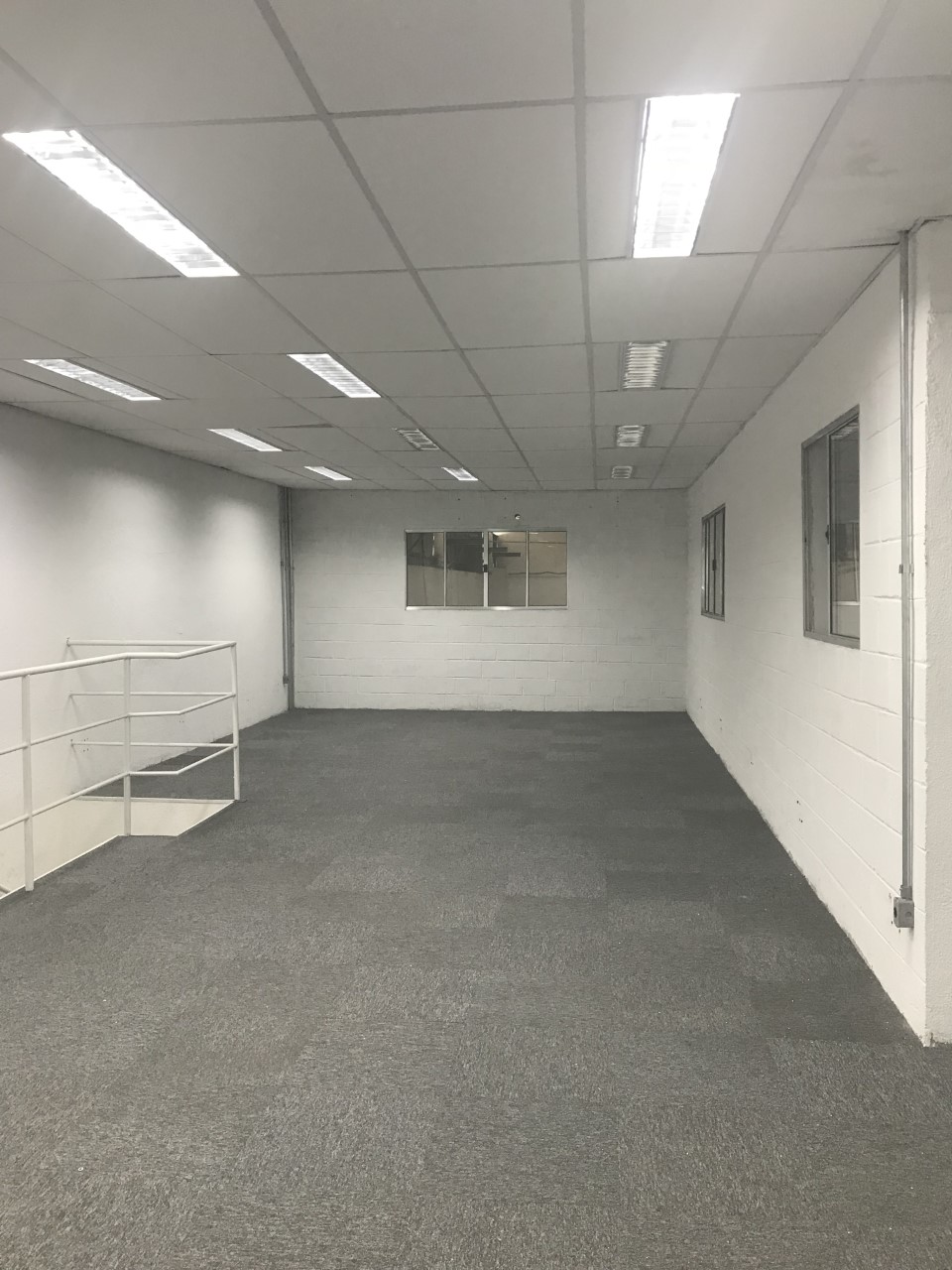 escritorio 500m2.jpg